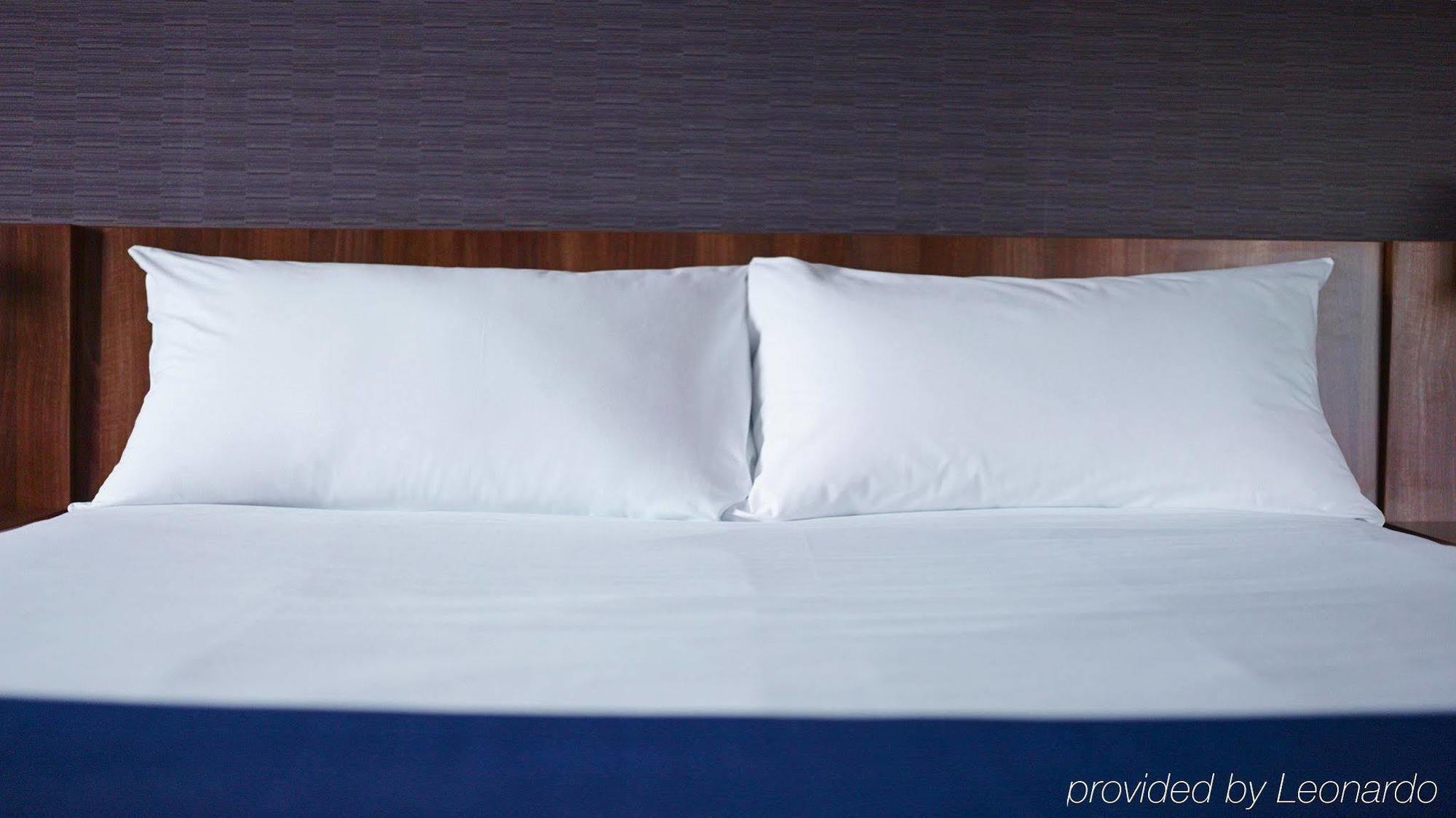 Holiday Inn Express Colchester By Ihg Экстерьер фото