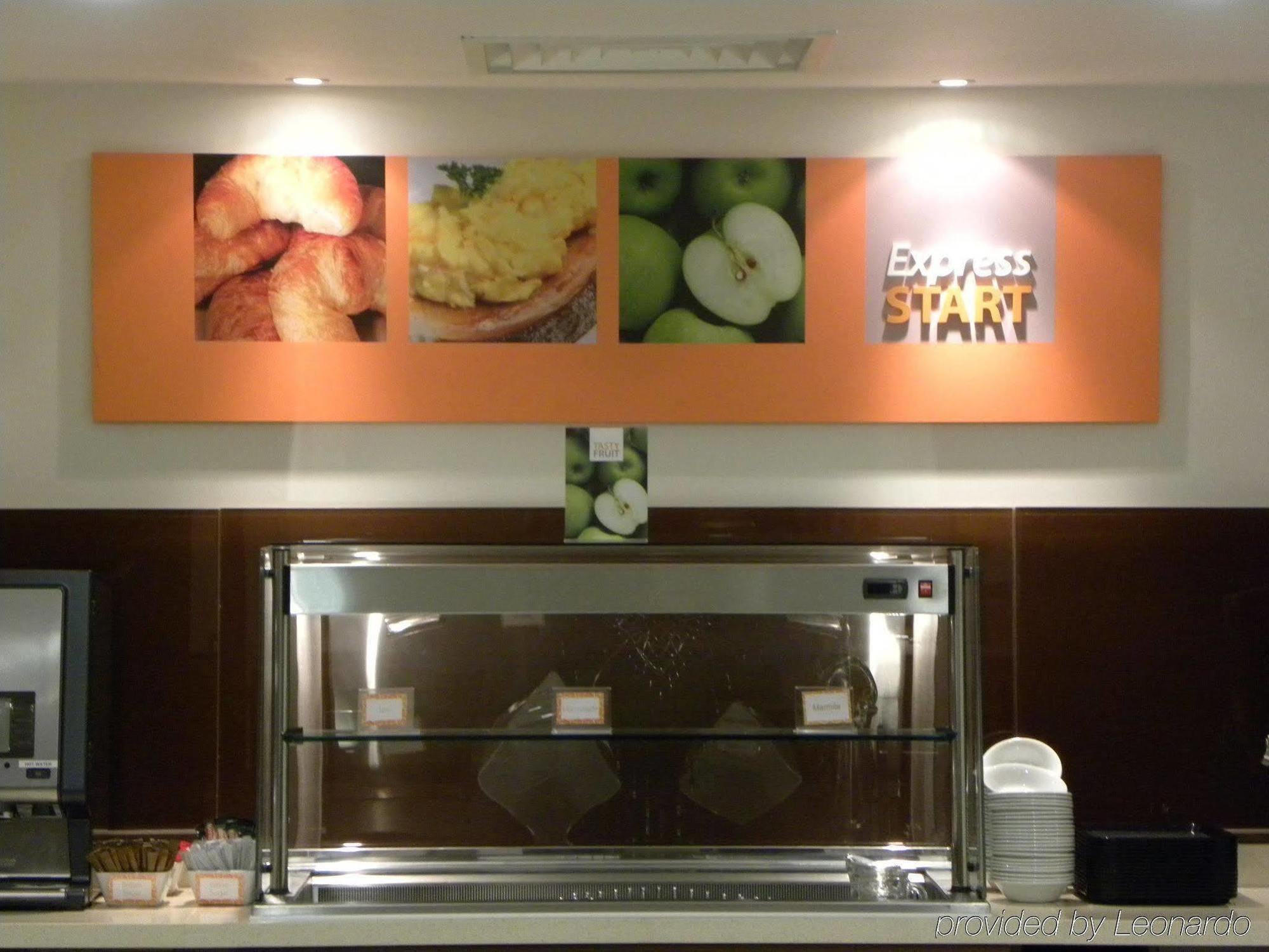 Holiday Inn Express Colchester, An Ihg Hotel Экстерьер фото